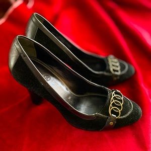 Cole Haan black pumps with antiqued brass detail size 10B, suede and leather